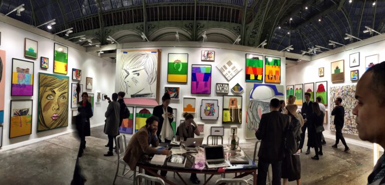 Vernissage Fiac 2015 – Grand Palais 05 Paris Updates: Fiac peggiora. Passo indietro rispetto alle passate super-edizioni. Ecco le foto dall'inaugurazione