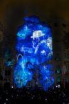 video mapping casa battlò 5 Un caleidoscopio di luci e colori su Casa Batlló a Barcellona. L’architettura di Gaudí festeggia con un video mapping i 10 anni dall’ingresso nel patrimonio Unesco