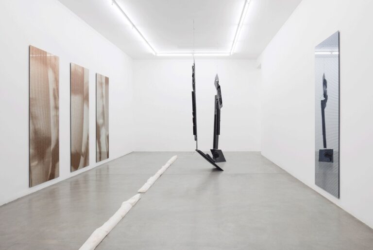 Armando Andrade Tudela – Post-folklore – veduta della mostra presso la Galleria Francesca Minini, Milano 2015