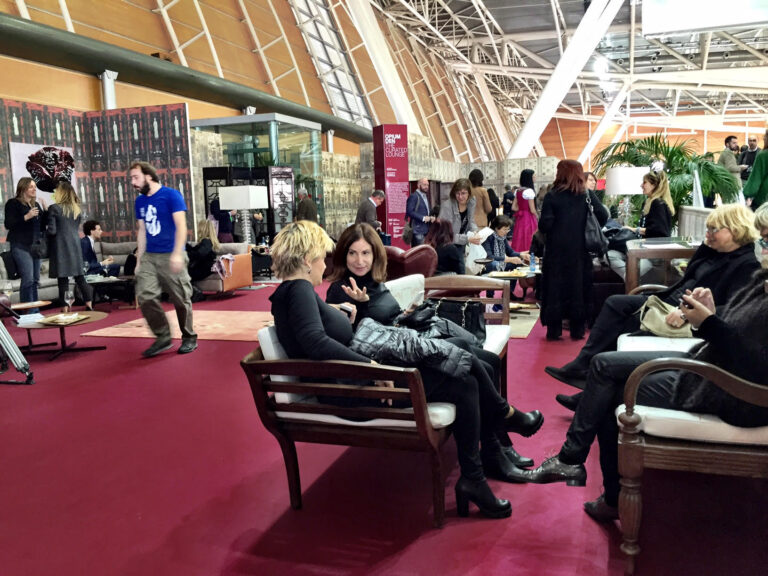 Artissima 2015 Vip Lounge Torino Updates: collezionisti e ospiti speciali coccolati ad Artissima. La Vip Lounge diventa Opium Dem, spazio d’arte e design dal mood orientale