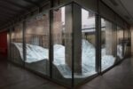 Baptiste Debombourg Acceleration Field 2015 4 Il paesaggio di vetro di Baptiste Debombourg alla Maison Rouge di Parigi. Ecco la fotogallery dell’ultima installazione site-specific dell’artista francese