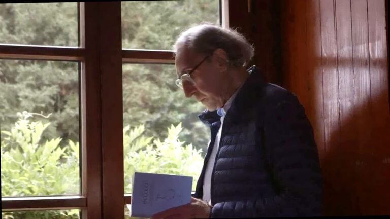 Battiato legge Piccolo in una scena de Il meridiano della solitudine Il meridiano della solitudine. Letteratura e nobiltà: un film sul poeta Lucio Piccolo e la Sicilia d’un secolo fa