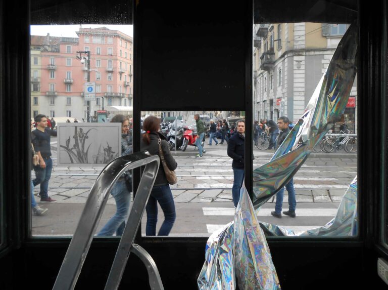 Edicola Radetzky Milano 5 L'Edicola Radetzky, nuovo spazio no profit per l’arte contemporanea a Milano. Artisti e curatori la stanno restaurando, da marzo i primi appuntamenti espositivi