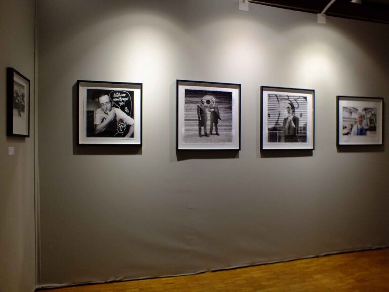 Fotofever Carrousel du Louvre 2015 foto Silvia Neri 06 La Parigi che non si arrende. Ecco le immagini di Fotofever, la coraggiosa fiera che ha scelto di rimanere aperta per non inchinarsi al terrore