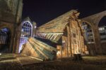 Installation shot Theaster Gates Sanctum photo Max McClure 2 Arte contemporanea in una chiesa del Quattrocento colpita dalle bombe. Accade a Bristol. Con un nuovo spettacolare progetto di Theaster Gates