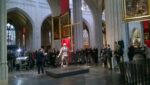 Jan Fabre Anversa 2015 07 Jan Fabre campione nel dialogo tra Chiesa e arte. Ecco le immagini della sua scultura inaugurata nella Cattedrale di Nostra Signora ad Anversa