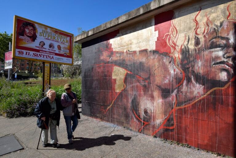 Mimmo Frassineti Urbs Picta Ostiense Silvio dAmico Mimmo Frassineti immortala i murales di Roma. Una mostra al Museo Bilotti, per raccontare il fermento di una scena. Con un ciclo di talk