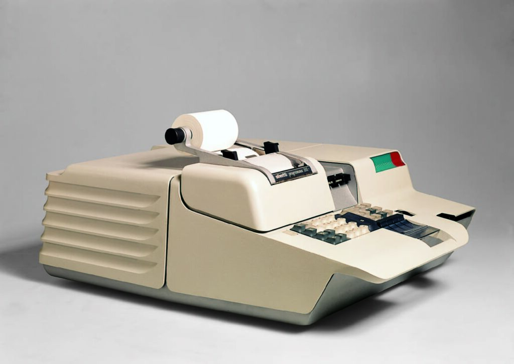 Olivetti lancia una nuova stampante 3D a New York. Una mostra celebra lo storico brand, simbolo del made in Italy. Puntando al futuro