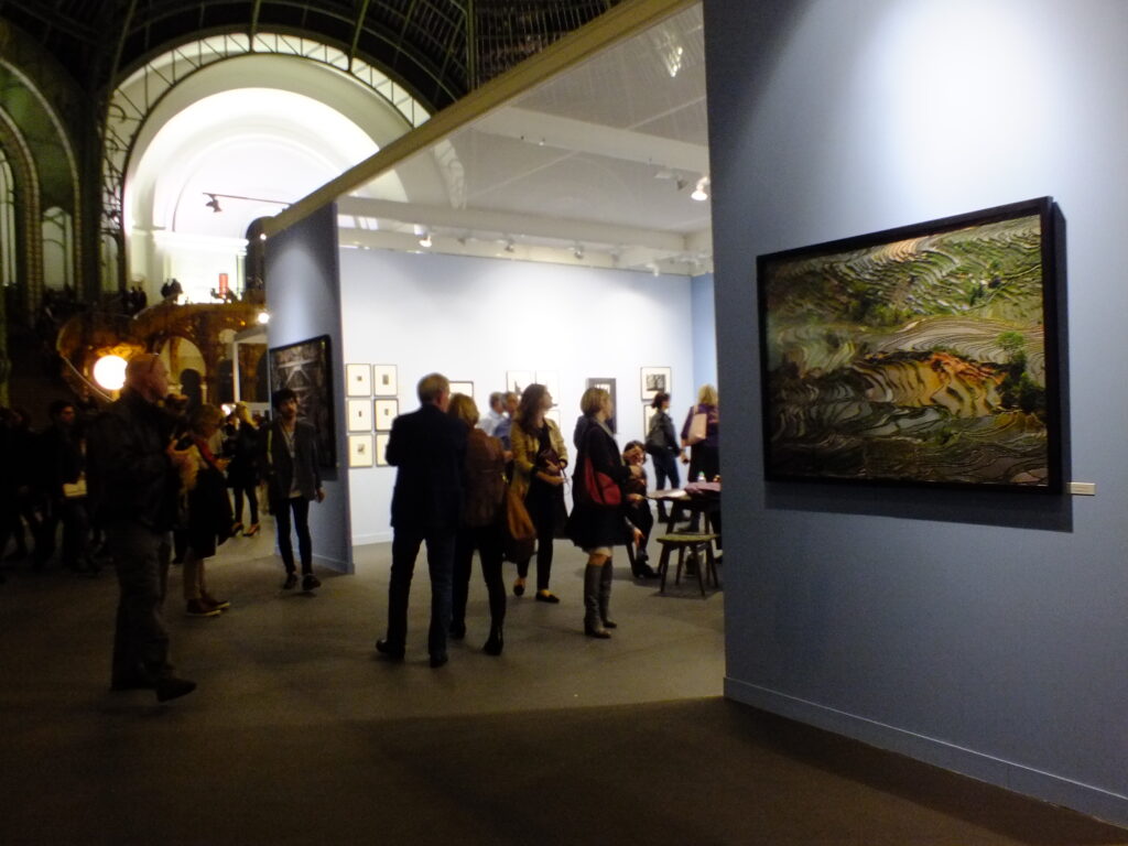 Immagini dalla preview di Paris Photo. Al Grand Palais 147 gallerie per dare il via al weekend parigino della fotografia