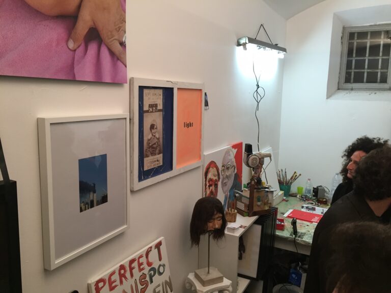 The Others 2015 Torino 5 Torino Updates: immagini da The Others, la fiera nell’ex carcere Le Nuove. Gallerie coraggiose e fuori dagli schemi, atmosfera frizzante fra il folto pubblico