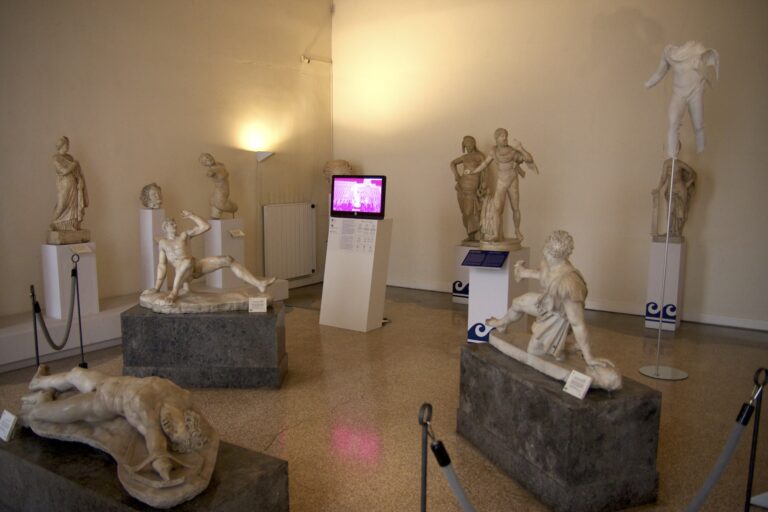 Veduta di Ulisse II sala VIII Museo Archeologico Nazionale di Venezia 2015 courtesy Tiziano de Gottardo Virtualgeo L’antico incontra il contemporaneo, grazie alla tecnologia 3D. Ecco cosa combinano Makoto, Hiroshi Sato e Alfredo Cramerotti al Museo Archeologico Nazionale di Venezia