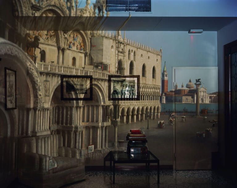 Abelardo Morell, San Marco. Venezia, 2007 - © Abelardo Morell - Courtesy of Edwynn Houk Gallery, New York