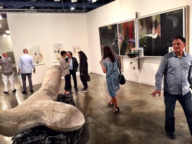 Art Basel Miami Beach 2015 27 Miami Updates: il giro di Art Basel Miami Beach in 35 foto dai 35 stand più spettacolari. Ma l'entusiasmo non c'è