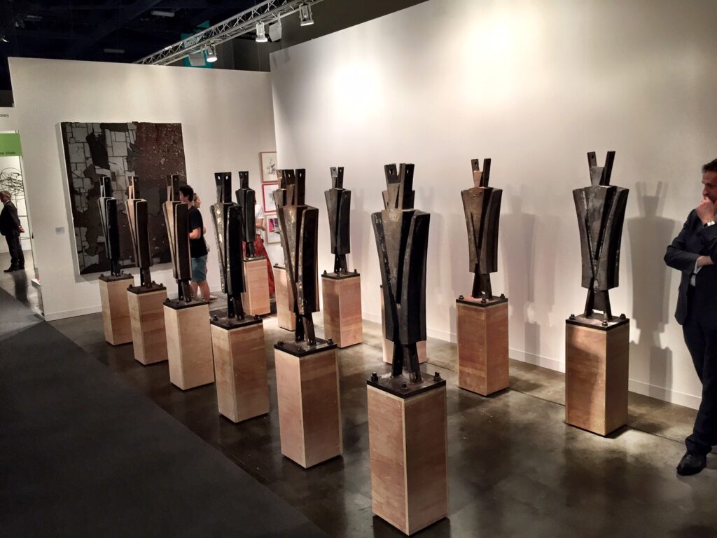 Miami Updates: il giro di Art Basel Miami Beach in 35 foto dai 35 stand più spettacolari. Ma l’entusiasmo non c’è