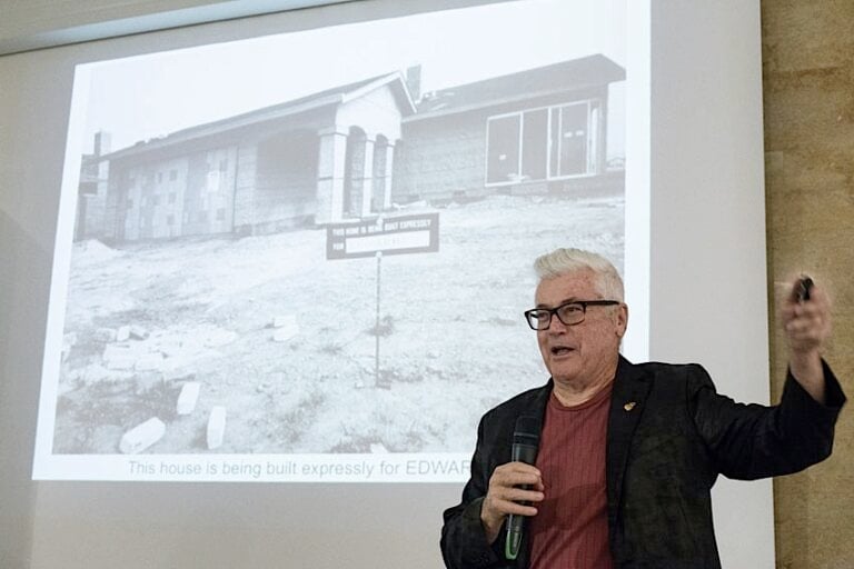 Bill Owens – Suburbia now and then - veduta dell'inaugurazione presso Vivacom Arthall, Sofia 2015