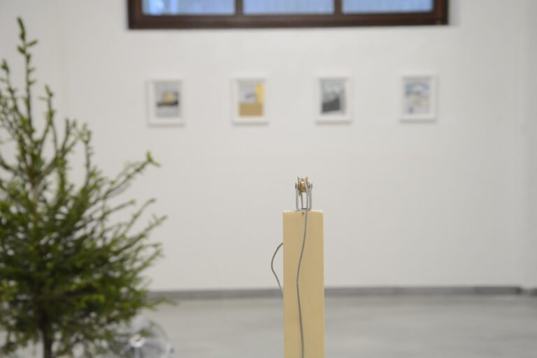Elena Bellantoni – Lucciole - veduta della mostra presso Alviani Art Space, Pescara 2015