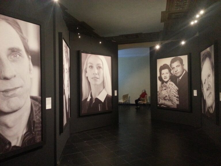 Equilibrium - veduta della mostra presso il Palazzo della Meridiana, Genova 2015 - photo Linda Kaiser