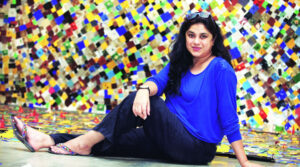 Assassinata a Mumbai Hema Upadhyay, celebre artista indiana. Misteriosi appuntamenti e le minacce dell’ex marito: il giallo è ancora aperto