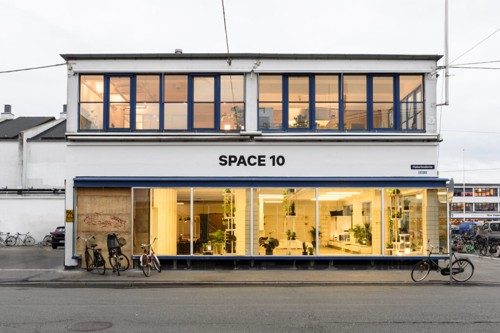 Ecco le immagini di Space10, il nuovo hub creativo che a Copenhagen mette insieme progettualità e sostenibilità. Insieme a Ikea…