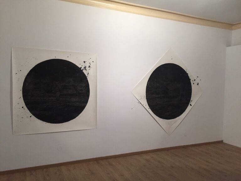 Marcel Rusu – No Man on the Moon – veduta della mostra presso la Visual Kontakt Gallery, Cluj-Napoca 2015