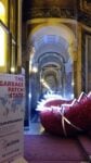 Maria Cristina Finucci Climatesaurus Palazzo Potocki Parigi 1 Arte a Parigi per Cop 21. Ecco le immagini dell'installazione di Maria Cristina Finucci a Palazzo Potocki: un serpente di plastica contro il Garbage Patch