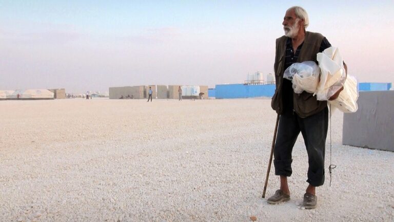 Mario Rizzi, Al Intithar - still da film - courtesy Mario Rizzi & Sharjah Art Foundation