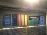 Raffaello. Il Sole delle Arti – veduta dell’ingresso della mostra, Reggia di Venaria Reale, 2015 – allestimento di Giovanni Tironi – photo Massimiliano Simone