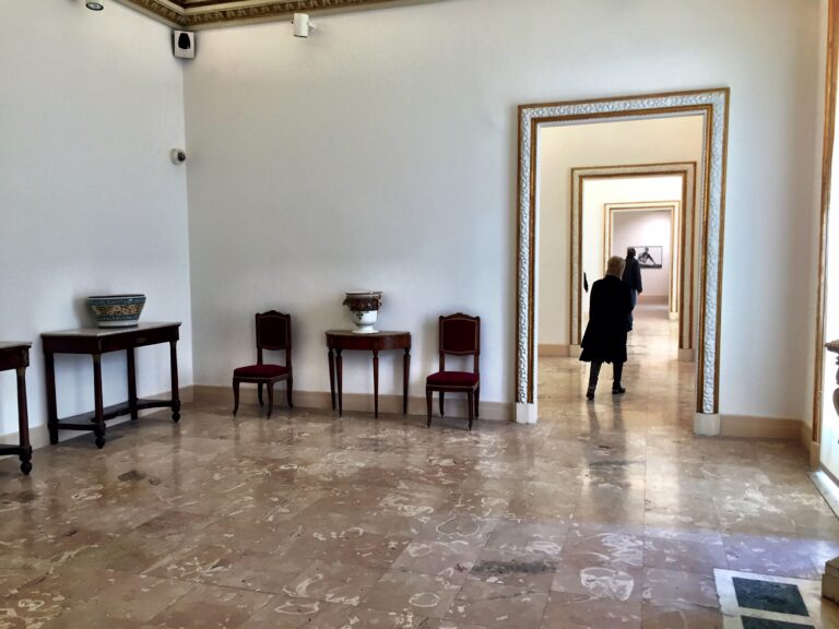 Villa Pignatelli Cortes Napoli 02 Le meraviglie di Villa Pignatelli Cortes. A Napoli riapre dopo sei mesi di restauri il museo realizzato nell'edificio principesco, ecco le immagini