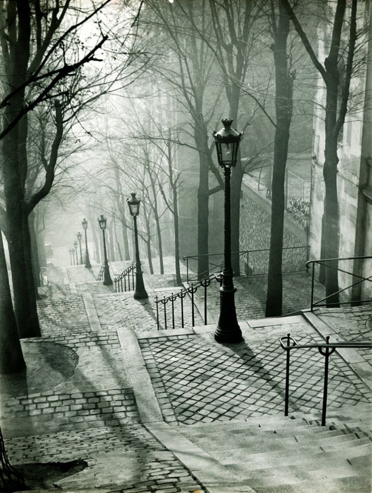 Brassaï, Montmartre, 1932 - copyright Estate Brassaï