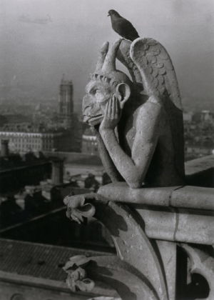 Brassaï, Veduta su Parigi da Notre-Dame, 1933-34 - copyright Estate Brassaï