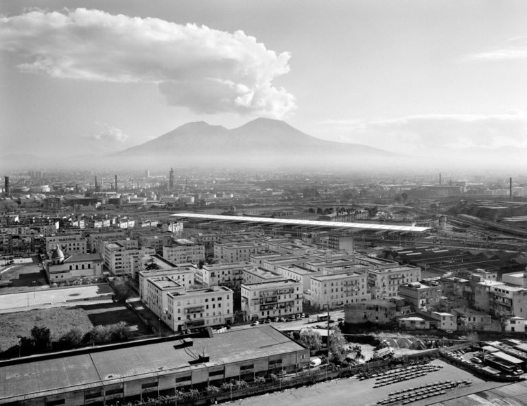 Gabriele Basilico, Napoli 2004 ©Gabriele Basilico-Studio Basilico, Milano