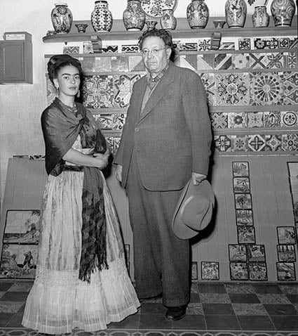 Leo Matiz, Frida Kahlo & Diego Ribera - © Eva Alejandra Matiz & The Leo Matiz Foundation     