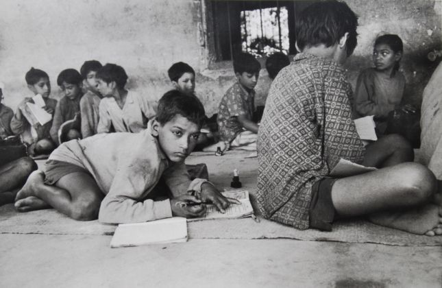 Lisetta Carmi, La scuola di Herakhan, India, 1977