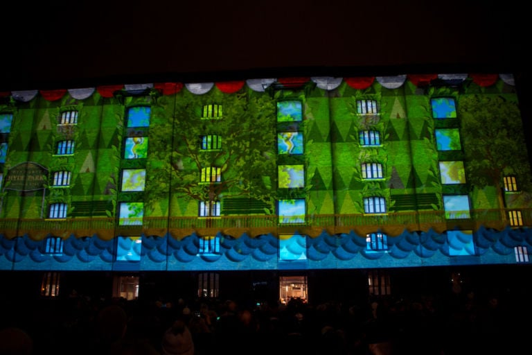 Lumiere London foto Mario Bucolo 11 L’abbazia di Westminster in technicolor. Londra capitale anche della light art, con 30 spettacolari installazioni per il festival Lumiere: ecco immagini e video