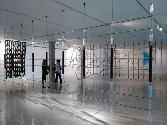 Ronan and Erwan Bouroullec – 17 Screens - veduta della mostra presso il Museum of Arts, Tel Aviv 2015