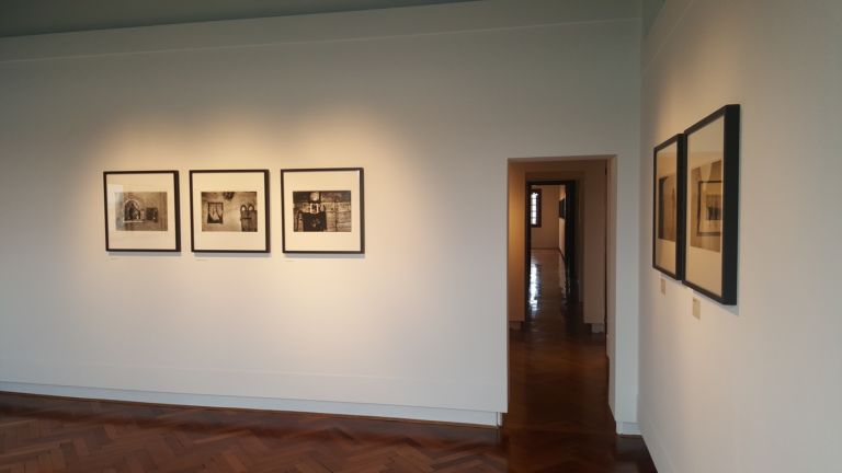 Tre Oci Tre Mostre veduta delle mostre presso la Casa dei Tre Oci Venezia 2016 70 A Venezia va in mostra la fotografia, con il tris di mostre della Casa dei Tre Oci sull’Isola della Giudecca. Oltre duecento scatti in cui domina, ancora una volta, la Laguna