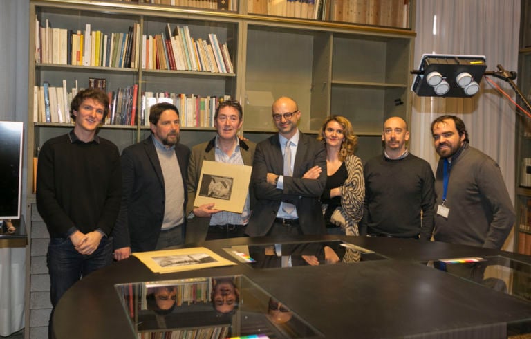 Andrea Barbon Fondazione Cini Adam Lowe Factum Arte Frédéric Kaplan e Isabella di Lenardo EPFL insieme al team del progetto Replica Lo scanner più veloce al mondo, a Venezia. Presentato alla Fondazione Cini il rivoluzionario Replica 360rv: che digitalizzeà l'intera fototeca dell’Istituto di Storia dell’Arte