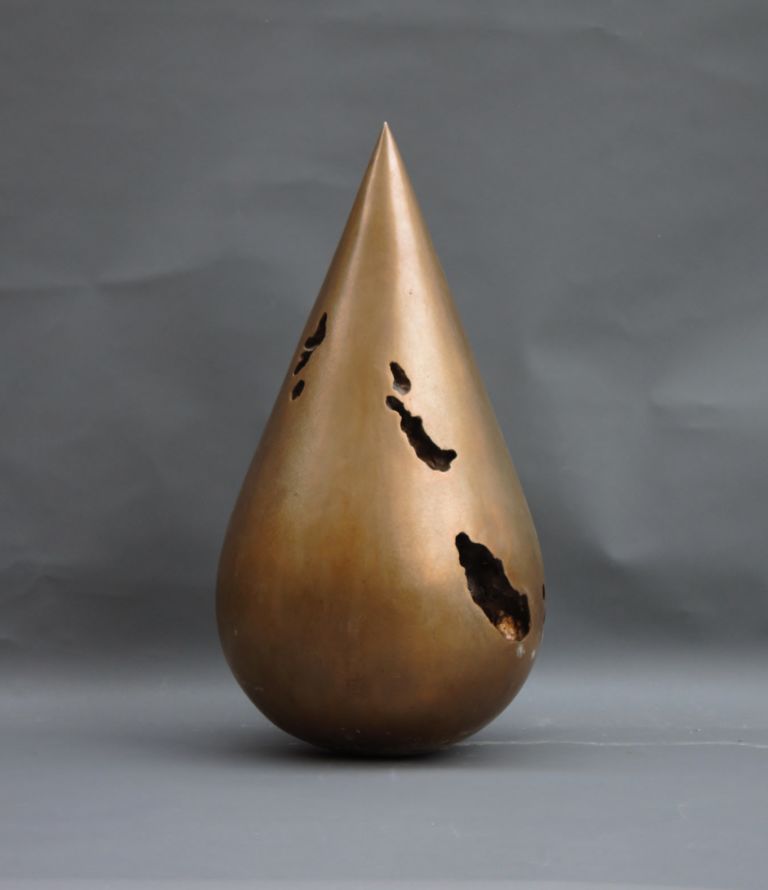 Kengiro Azuma, MU-765P, 1980, bronzo - courtesy l'artista