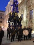 L’albero della cuccagna di Mimmo Paladino a Lecce