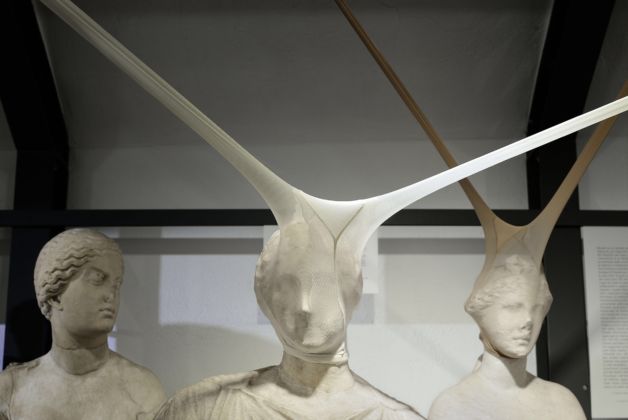 Martin Soto Climent, Marmoles Oniricos en suspenso (dettaglio) – installation view at Museo Pietro Canonica, Roma 2016 - courtesy of the Artist and T293, Roma-Napoli - photo Roberto Apa