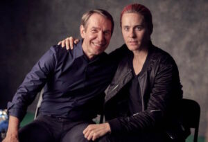 Ecco l’intervista di Jared Leto a Jeff Koons, nella web serie Beyond the Horizon