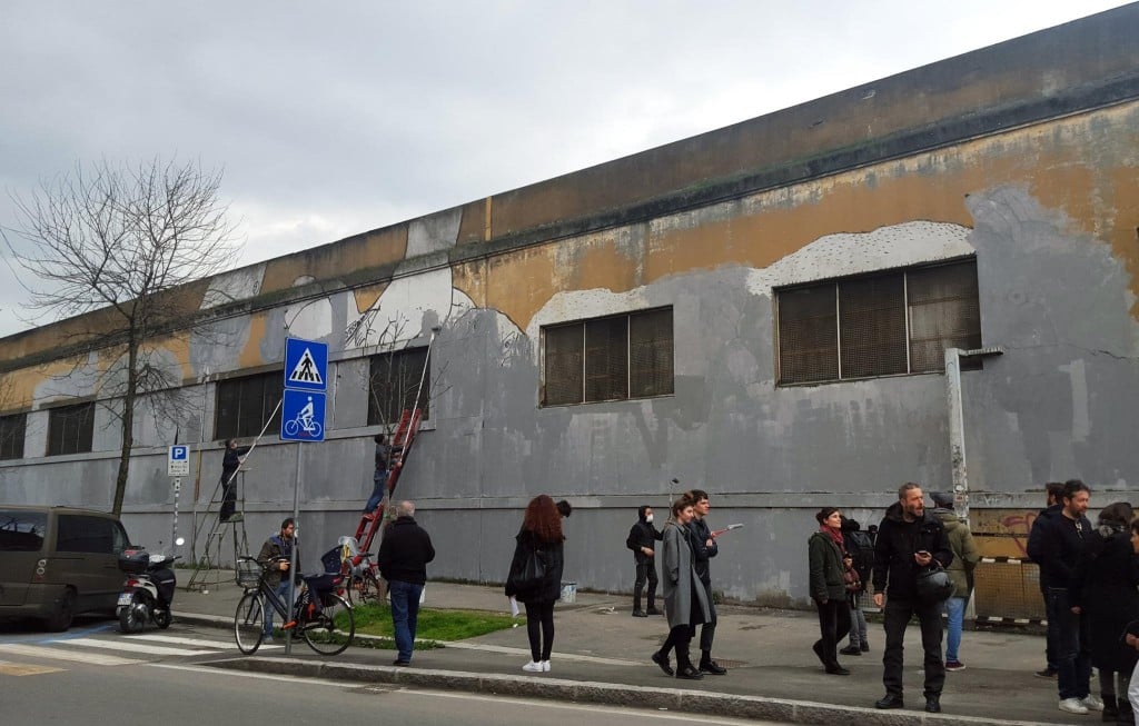 Bufera street art a Bologna. Blu cancella le sue opere