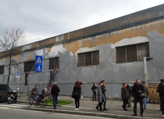 La rimozione dei murales di Blu a Bologna