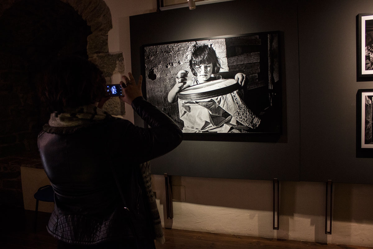 Letizia Battaglia - Qualcosa di mio - installation view at Museo Civico, Castelbuono 2016 - photo Francesco Lapunzina