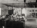 Mariano Fortuny, Primo atelier tessile al terzo piano di Palazzo Pesaro Orfei, 1907, stampa all’albumina, 99 x 124 cm, Archivio Museo Fortuny, inv. MFP02556 ©Fondazione Musei Civici di Venezia, Museo Fortuny