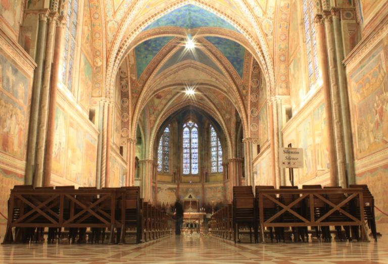 Nuova luce per la Basilica di San Francesco dAssisi 3 Giotto, Fiat Lux