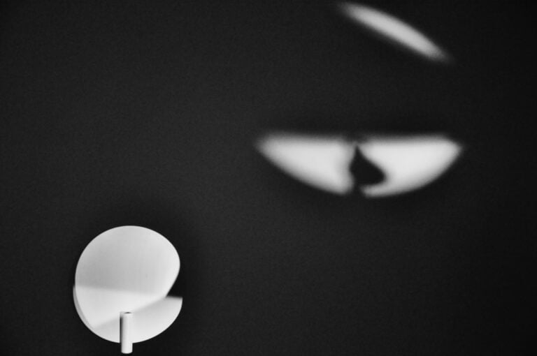 Piero Fogliati “Successioni luminose” Morto a Torino l'artista Piero Fogliati. Nel più assoluto silenzio. Ricercatore instancabile e appartato, raffinato e sperimentatore
