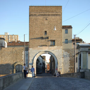 Artisti urbanisti. Ecco come a Padova Gaetano Pesce ridisegna il percorso dalla Cappella degli Scrovegni alla Torre di Porta Molino