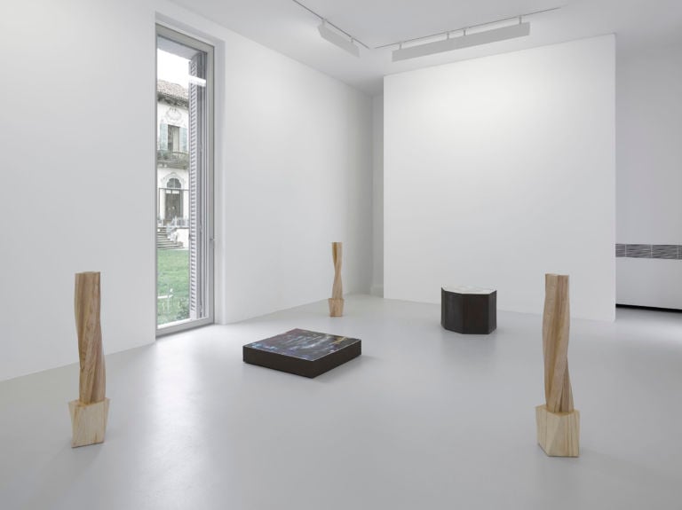 Richard Deacon – Flat Earth - installation view at Lisson Gallery, Milano 2016