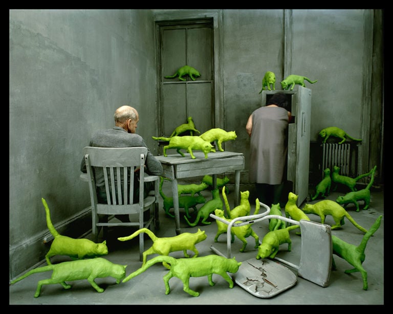 Sandy Skoglund, Radioactive Cats, 1980